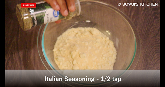 garlic powder and Italian seasoning